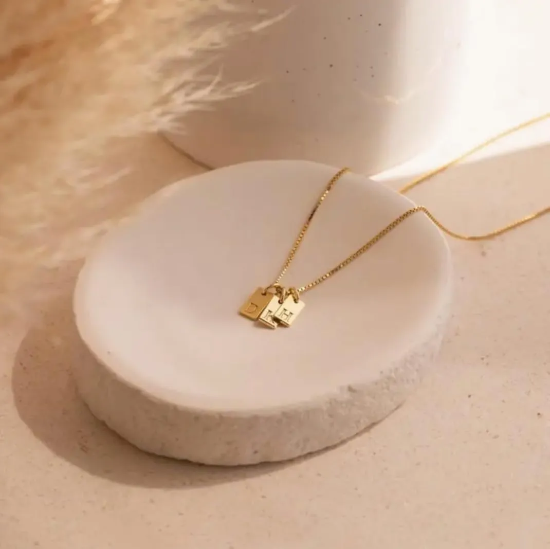 18K Gold Plated Stainless Steel Initial Necklace - Letter Necklace - Dainty Initial Necklaces for Women - Stylish Gold Plated Letter Necklace for Women - Mothers Day Gifts