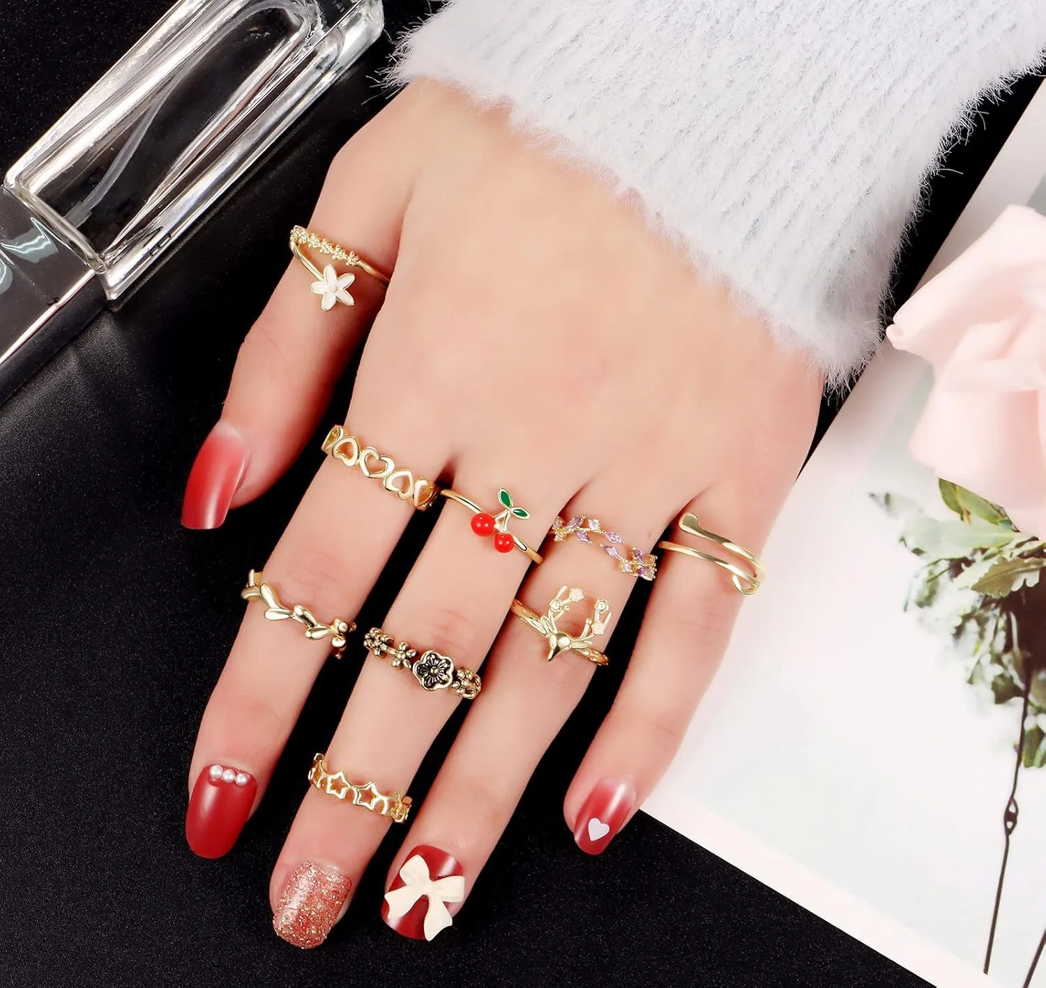 20 Pcs Adjustable Rings Set for Women - Finger Rings Pack Stackable Rings for Teens- Cute Rings for Teen Girls -in Gold and Silver Tone