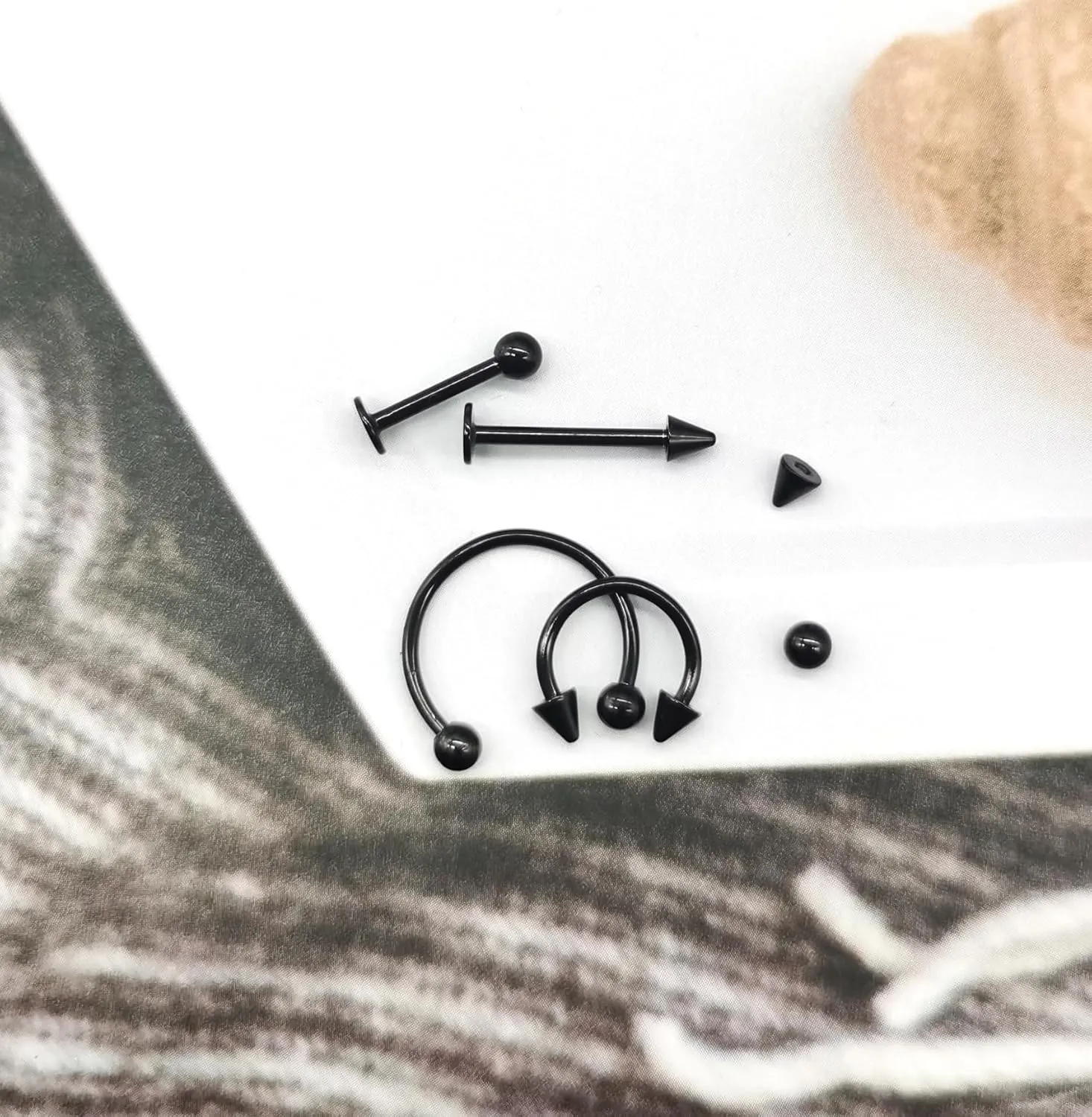 32PCS 16G Lip Rings Surgical Steel Snake Bite Jewelry Labret Jewelry Monroe Lip Barbell Ring Daith Tragus Helix Piercing Jewelry for Women Men 6mm/8mm/10mm/12mm