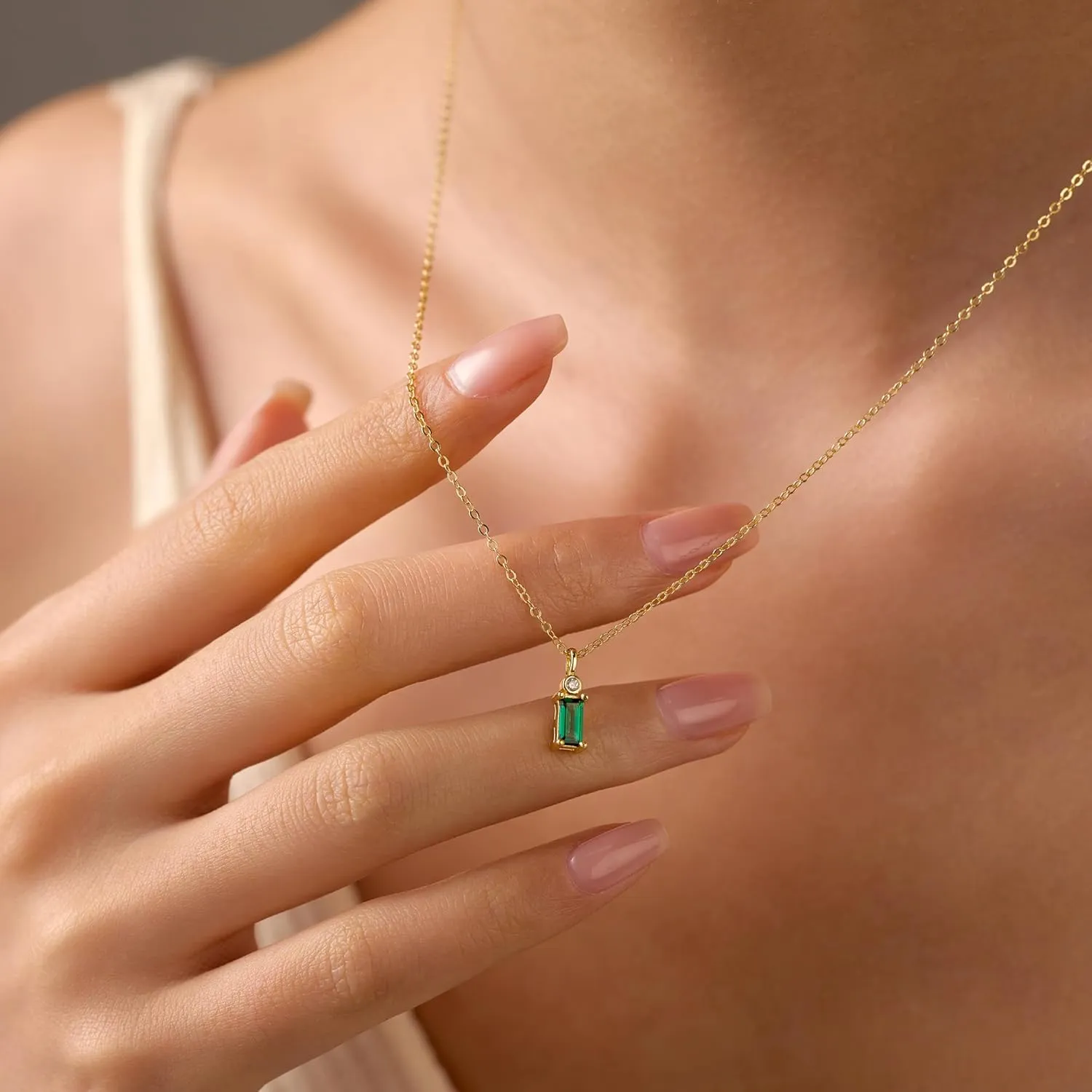 925 Sterling Silver Baguette Emerald Cubic Zirconia Necklaces for Women Dainty 14k Gold Plated Green Birthstone Charm Chain Pendant Necklace Birthday Jewelry Gifts for Mom Wife
