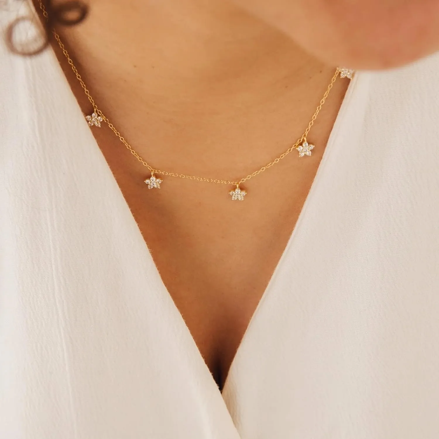 925 Sterling Silver Leaf Necklace 14K Gold Plated CZ Leaf Pendant Necklace for Women Lucky Flower Necklaces 5 Leaves Choker Necklace Dainty Chain Necklaces Jewelry To My Daughter Graduation Gifts