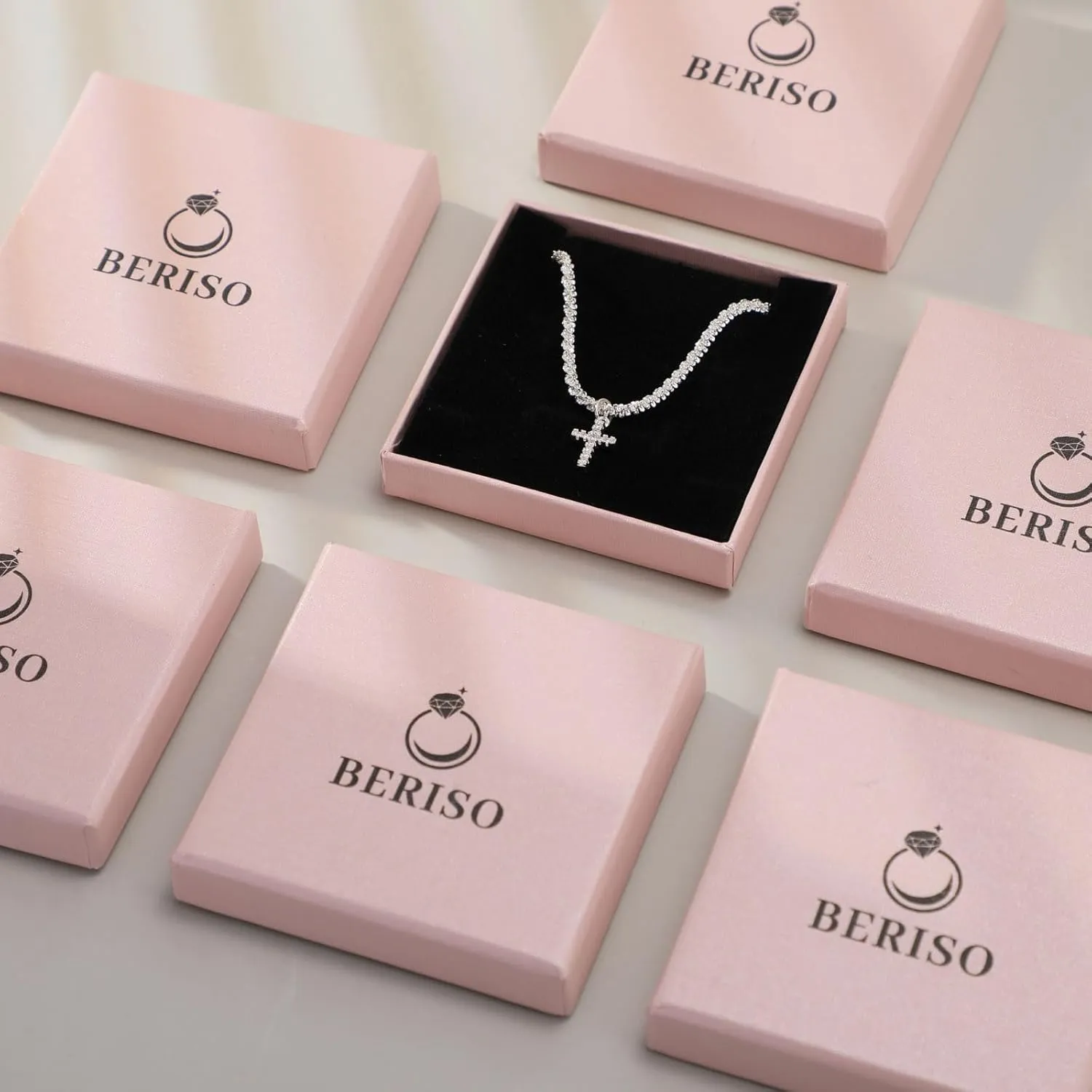 BERISO Gold Bracelets Sets for Women 14K Gold Plated Cuban Link Paperclip Chain Adjustable Layered Metal Link Bracelet Set Dainty Bracelet Pack Gifts for Women