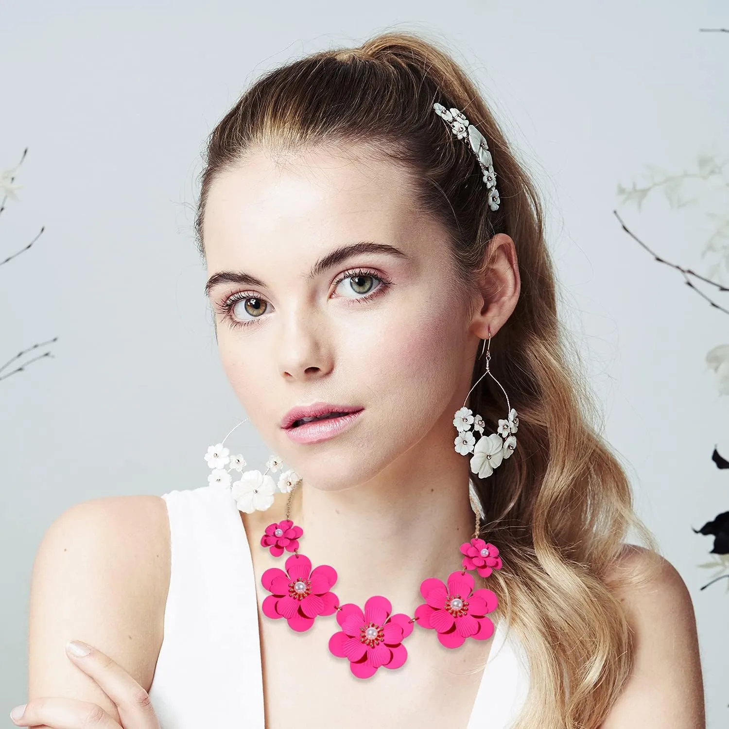 Boho Choker Necklace for Women Cute Flower Collar Necklace Statement Chunky Pearl Charm Summer Beach Chokers Necklaces Gifts for Women