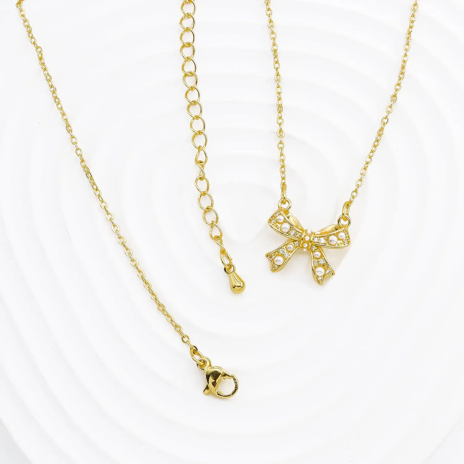 Bow Necklace, Small Bow Pendant Necklace Cubic Zirconia Sparkling Necklace Delicate Chain Ladies Pendant Necklace Bow Jewelry for Women