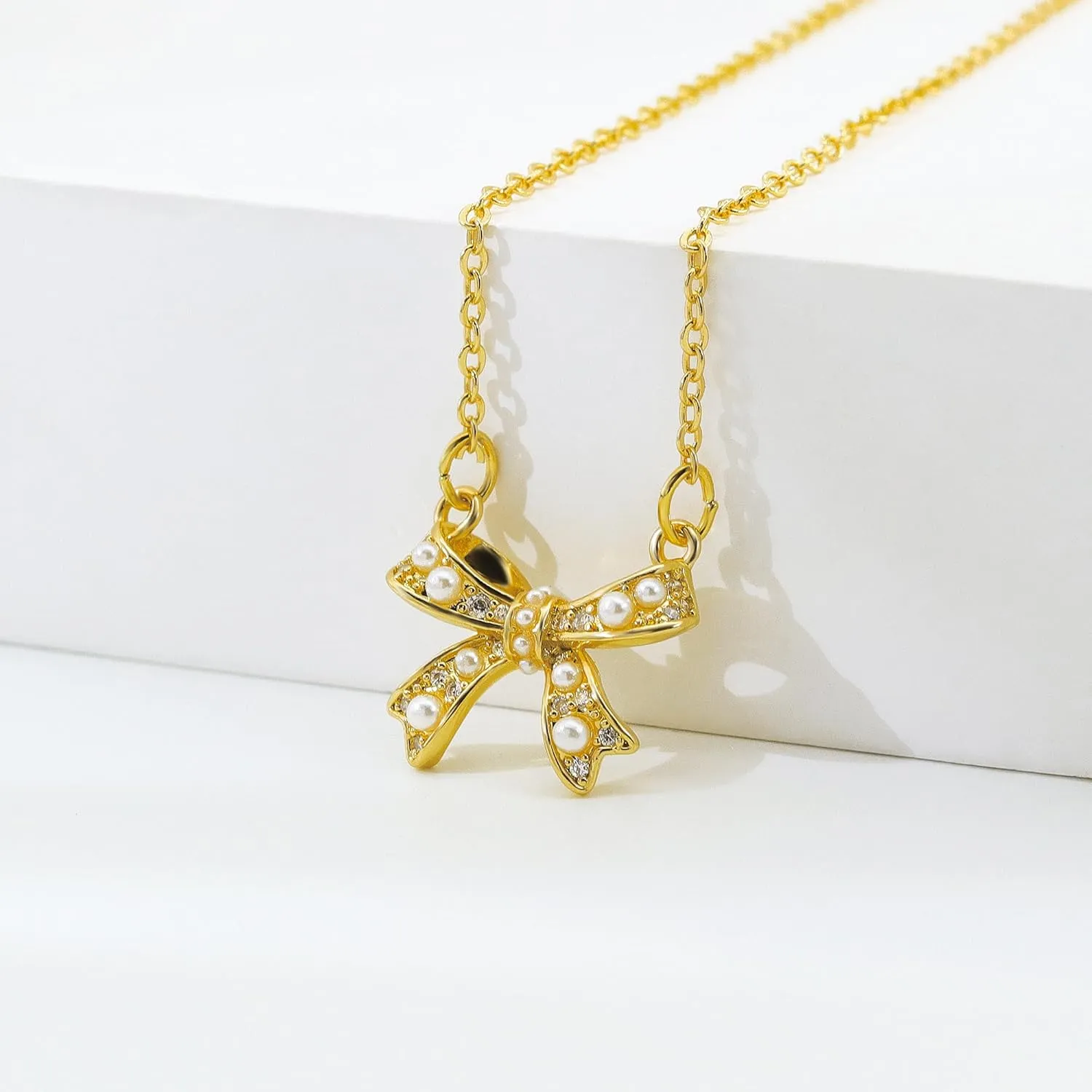 Bow Necklace, Small Bow Pendant Necklace Cubic Zirconia Sparkling Necklace Delicate Chain Ladies Pendant Necklace Bow Jewelry for Women