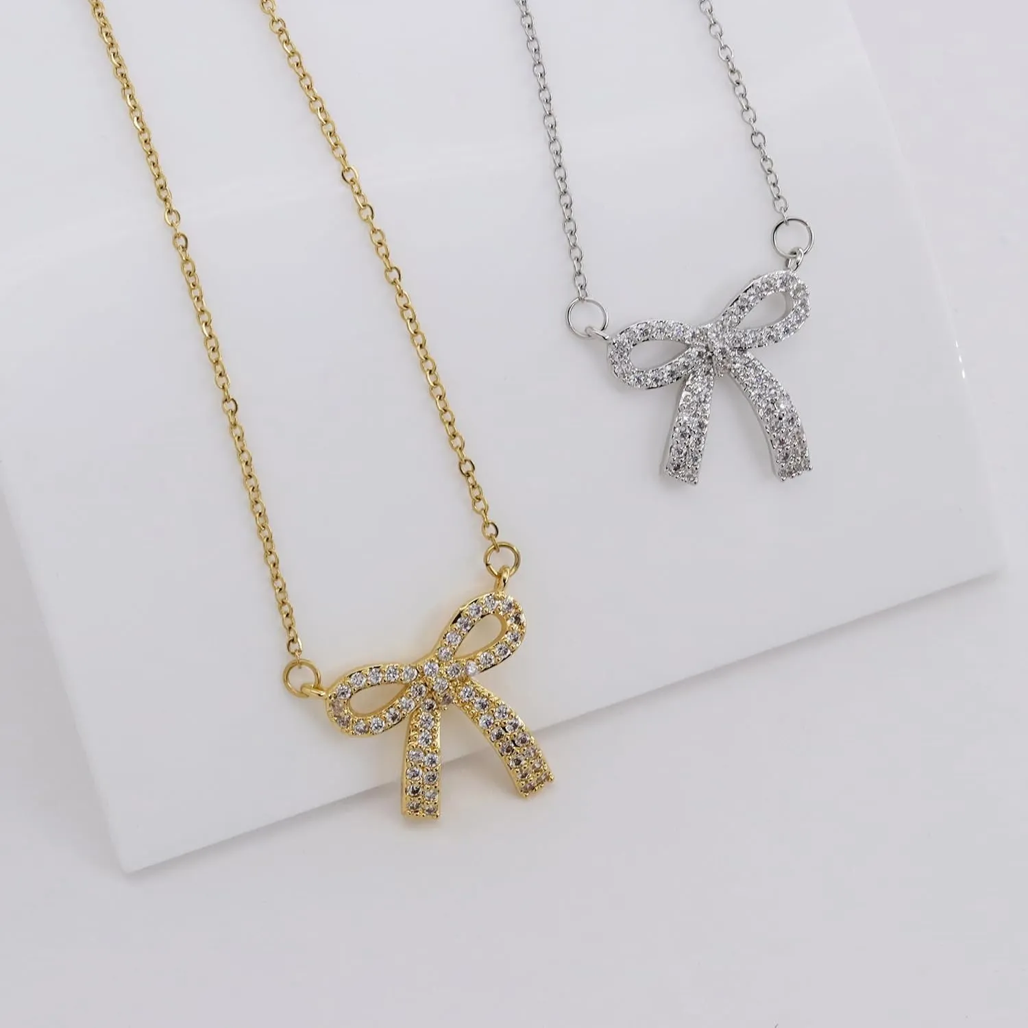 Bow Necklace, Small Bow Pendant Necklace Cubic Zirconia Sparkling Necklace Delicate Chain Ladies Pendant Necklace Bow Jewelry for Women