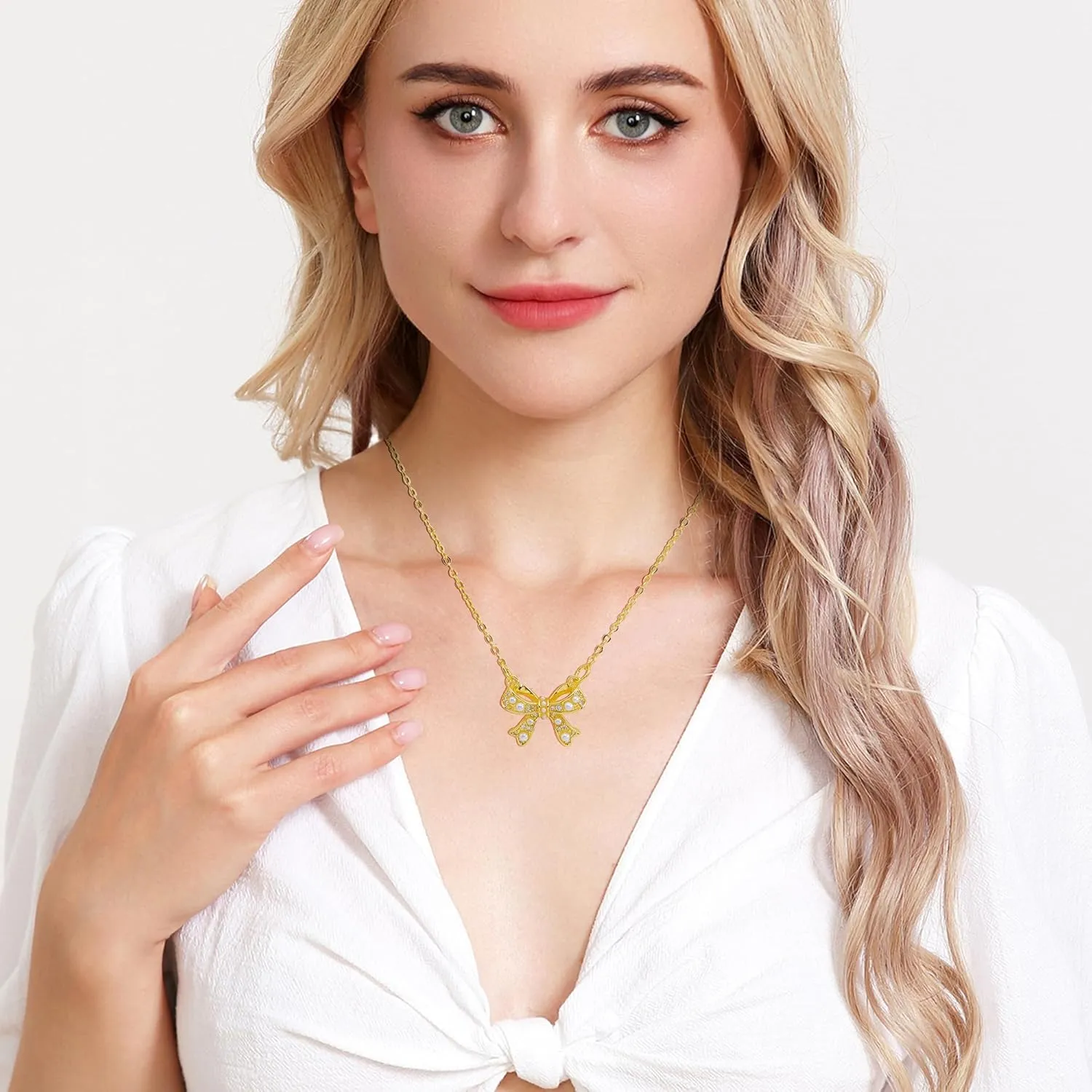 Bow Necklace, Small Bow Pendant Necklace Cubic Zirconia Sparkling Necklace Delicate Chain Ladies Pendant Necklace Bow Jewelry for Women