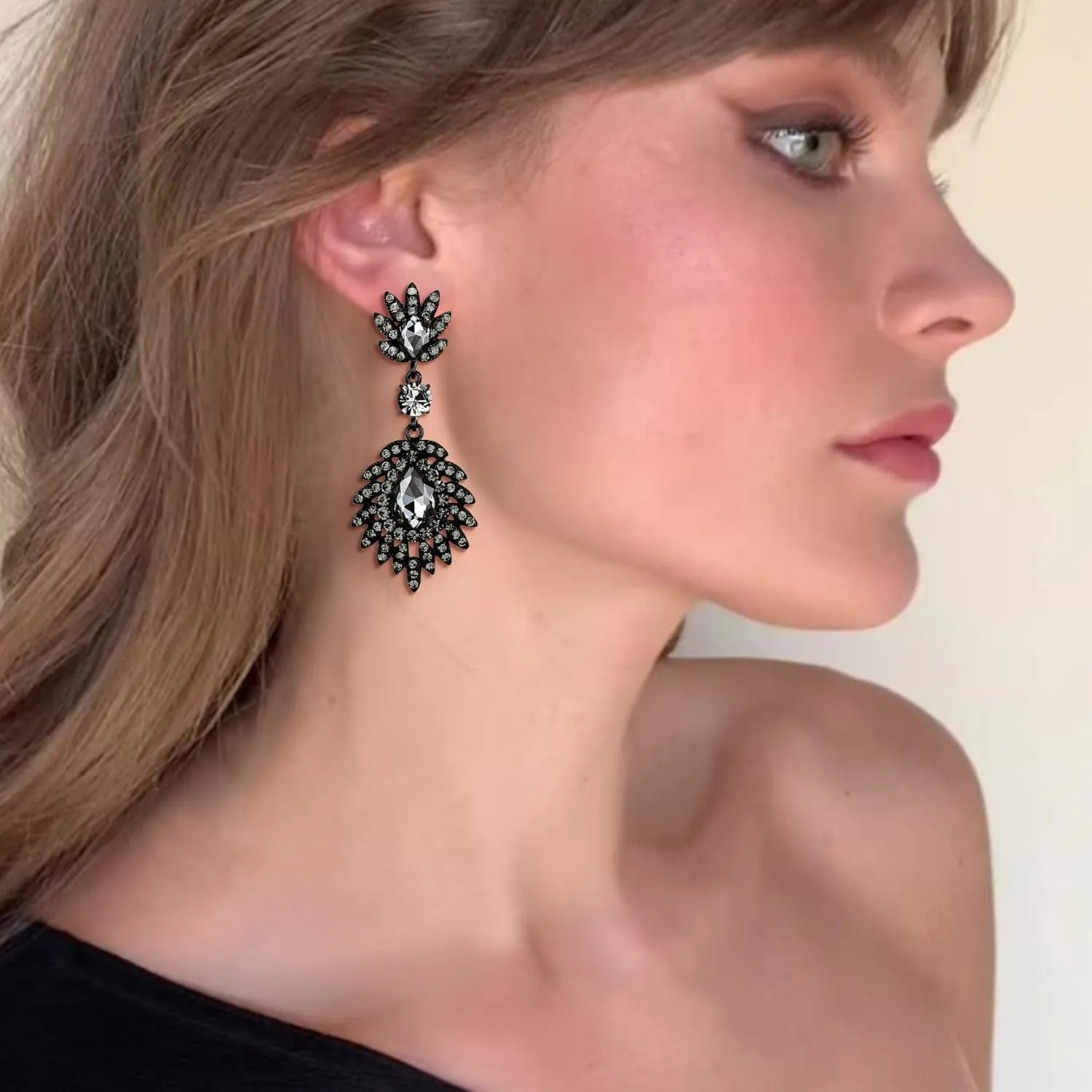Flyonce Bridal Crystal Dangle Earrings for Women, Sparkly Rhinestone Vintage Style Art Deco Pierced Drop Earring Wedding Prom Party Jewelry for Brides Bridesmaid