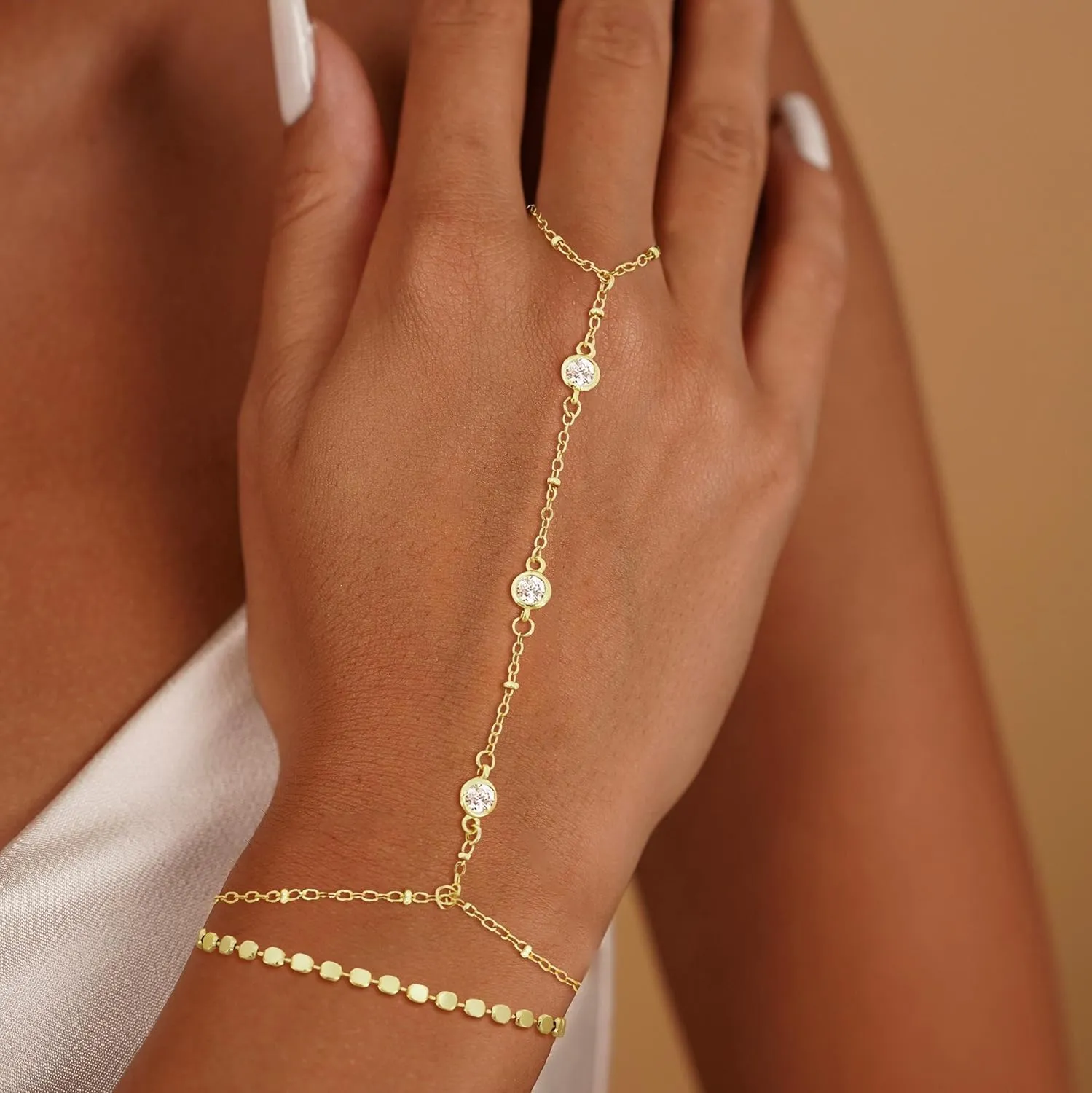 Gold Bracelets for Women Trendy, Dainty Gold Hand Chain Bracelets Stackable 14k Gold Plated Finger Ring Bracelet Hand Chain Cz Flower Layered Link Bracelets for Women Non Tarnish Jewelry Gifts