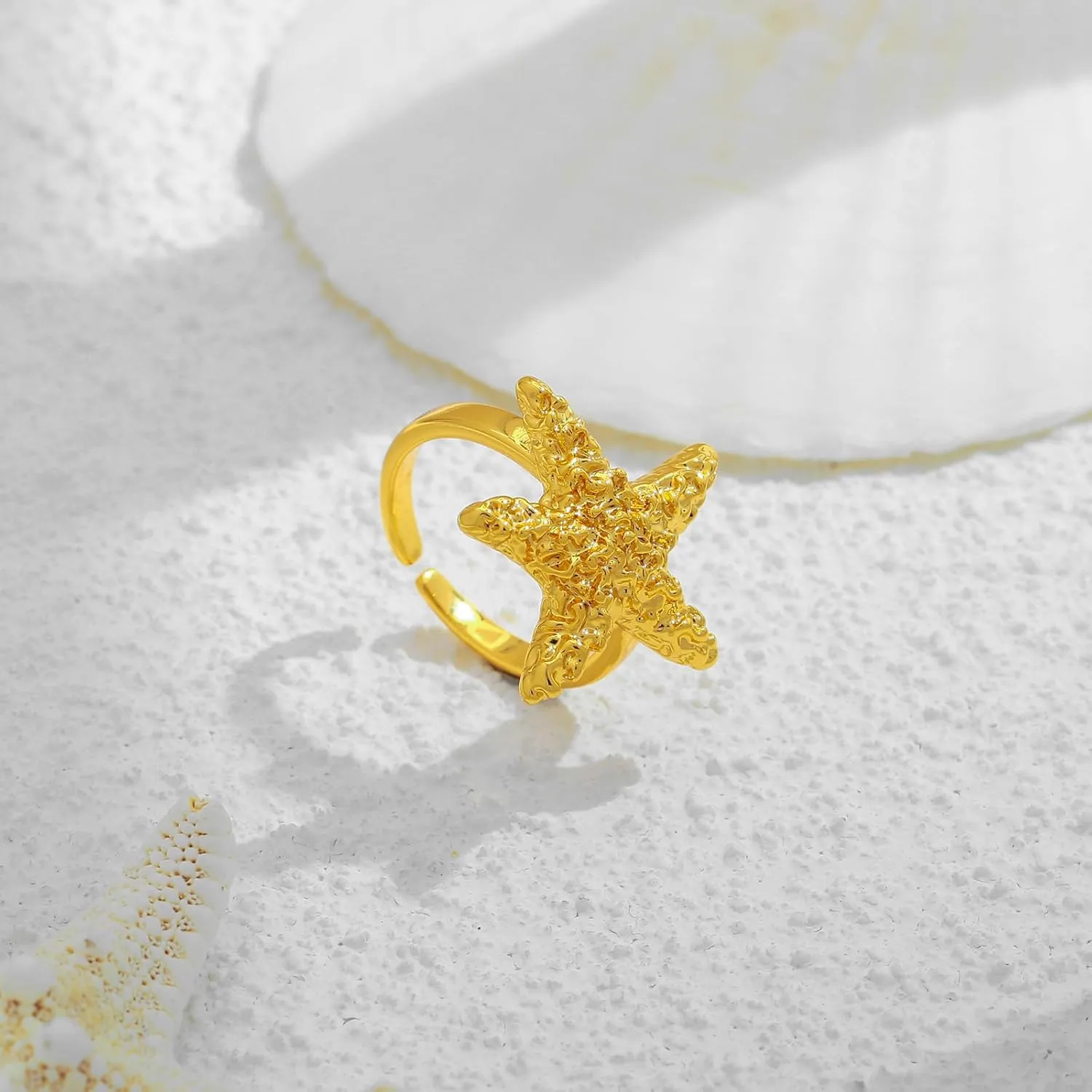 Gold Conch Shell Starfish Rings for Women Adjustable Chunky Open Stackable Seashell Rings Bohemian Statement Rings Summer Ocean Punk Jewelry