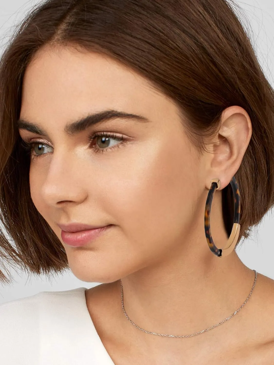 Hoop Earrings for Women Geometry Acrylic Resin Earrings Bohemia Tortoise Shell Earrings Mottled Statement Stud Earrings Fashion Jewelry