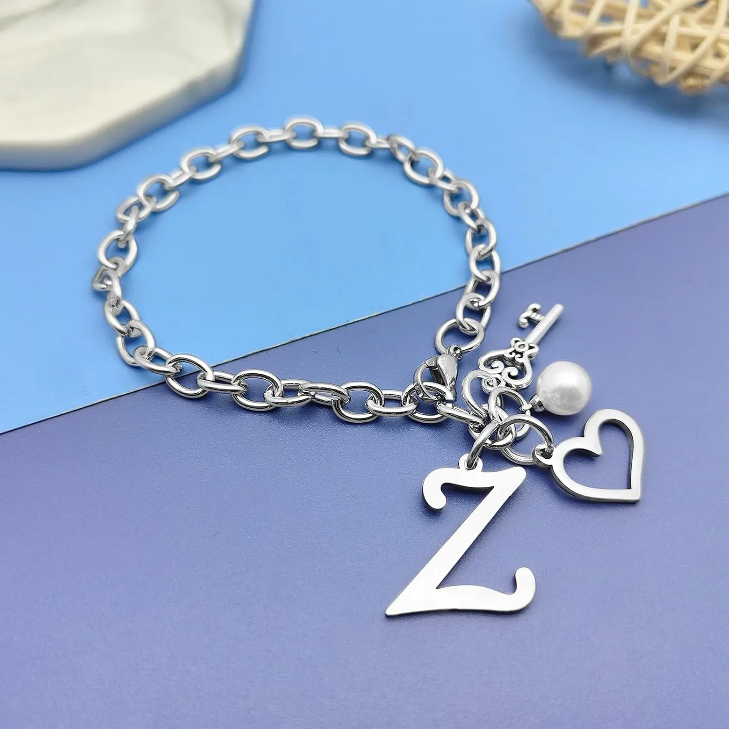 Initial A-Z Bracelets Gift for Women Girls Stainless Steel Chain Bracelet 26 Alphabet Jewelry Gifts for Birthday Anniversary Letter Bracelet Monogram Gifts for Sister Friend Girlfriends Mom 8.26 Inch