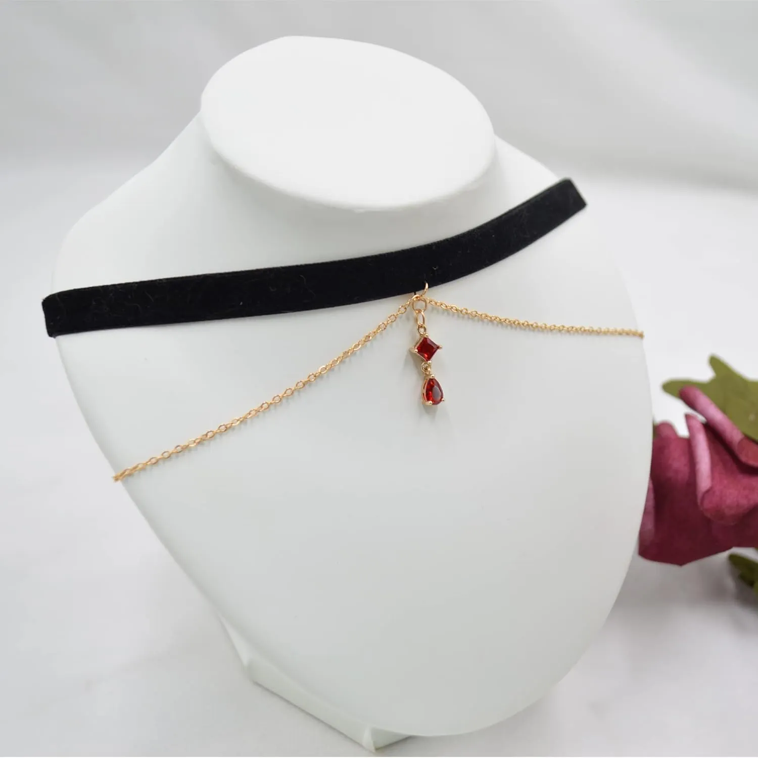 MOMOCAT Black Velvet Red Pendant Choker Necklace for Women Gothic Lace Chokers Necklace Witch Bride Vampire Accessories Aesthetic kawaii Jewelry for Women Teen Girls