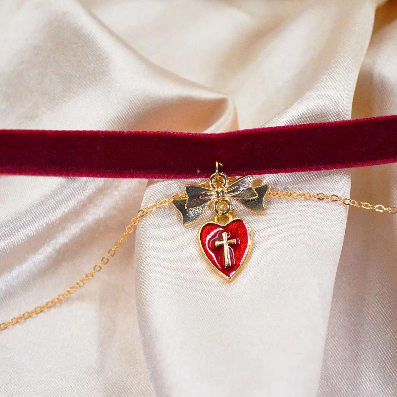 MOMOCAT Black Velvet Red Pendant Choker Necklace for Women Gothic Lace Chokers Necklace Witch Bride Vampire Accessories Aesthetic kawaii Jewelry for Women Teen Girls
