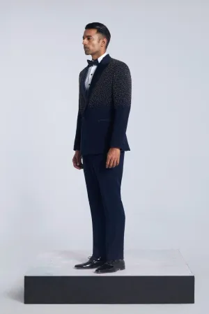 Navy blue half embroidery tuxedo