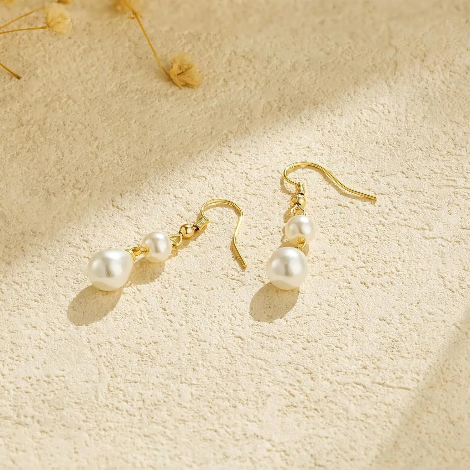 Pearl Earrings for Women Wedding Earrings Rhinestone Pearl Dangle Drop Earrings Bridesmaid Earrings Trendy Pearl Jewelry Gift Wedding Bride Jewelry Accessories for Women