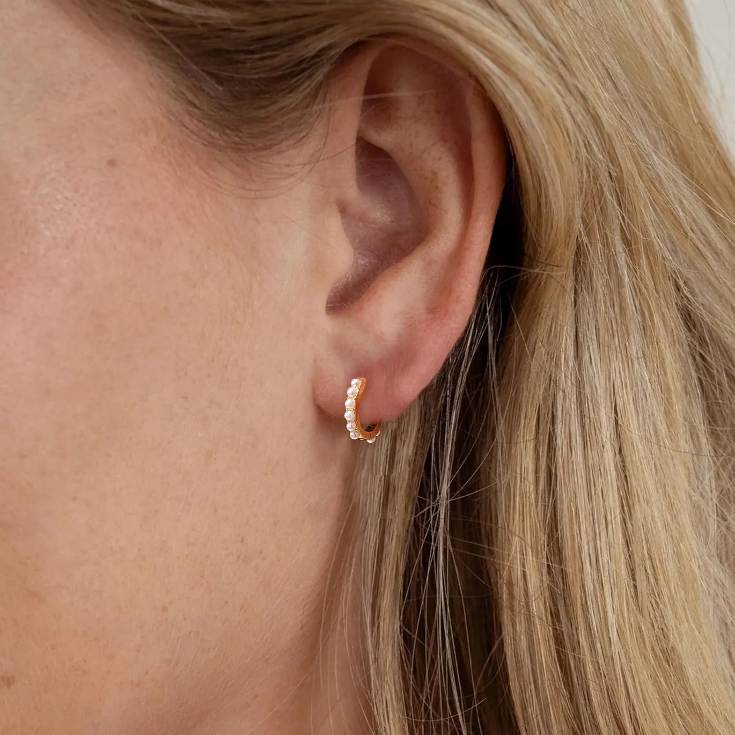 Pearl Earrings for Women,Dainty Gold Pearl Drop Earrings Freshwater Wedding Earrings for Brides Pearl Dangle Earrings Cute Small Pearl Hoop Earrings Jewelry