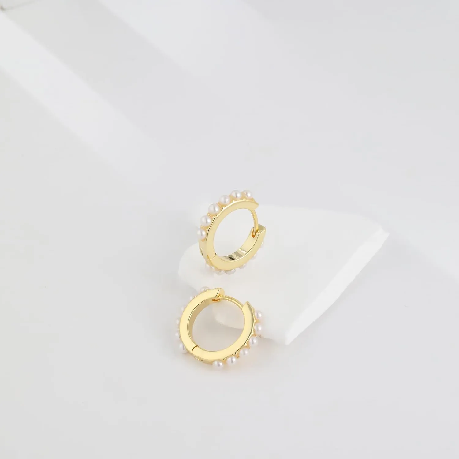 Pearl Earrings for Women,Dainty Gold Pearl Drop Earrings Freshwater Wedding Earrings for Brides Pearl Dangle Earrings Cute Small Pearl Hoop Earrings Jewelry