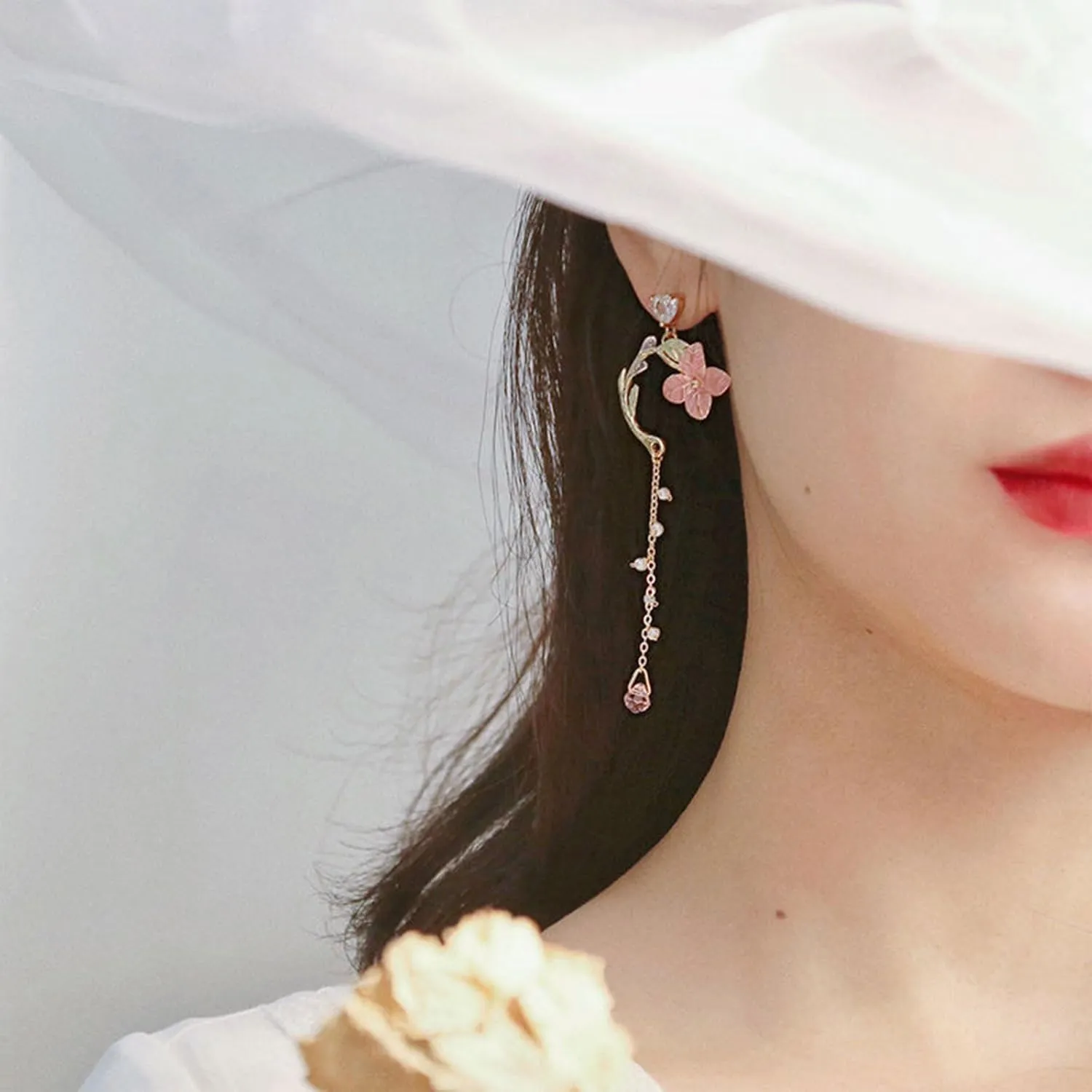 Pink Flower Earrings for Women Flower Statement Earrings Fairy Summer Refreshing Seaside Idyllic Holiday Earrings Cute Leaf Sakura Leaf Earrings