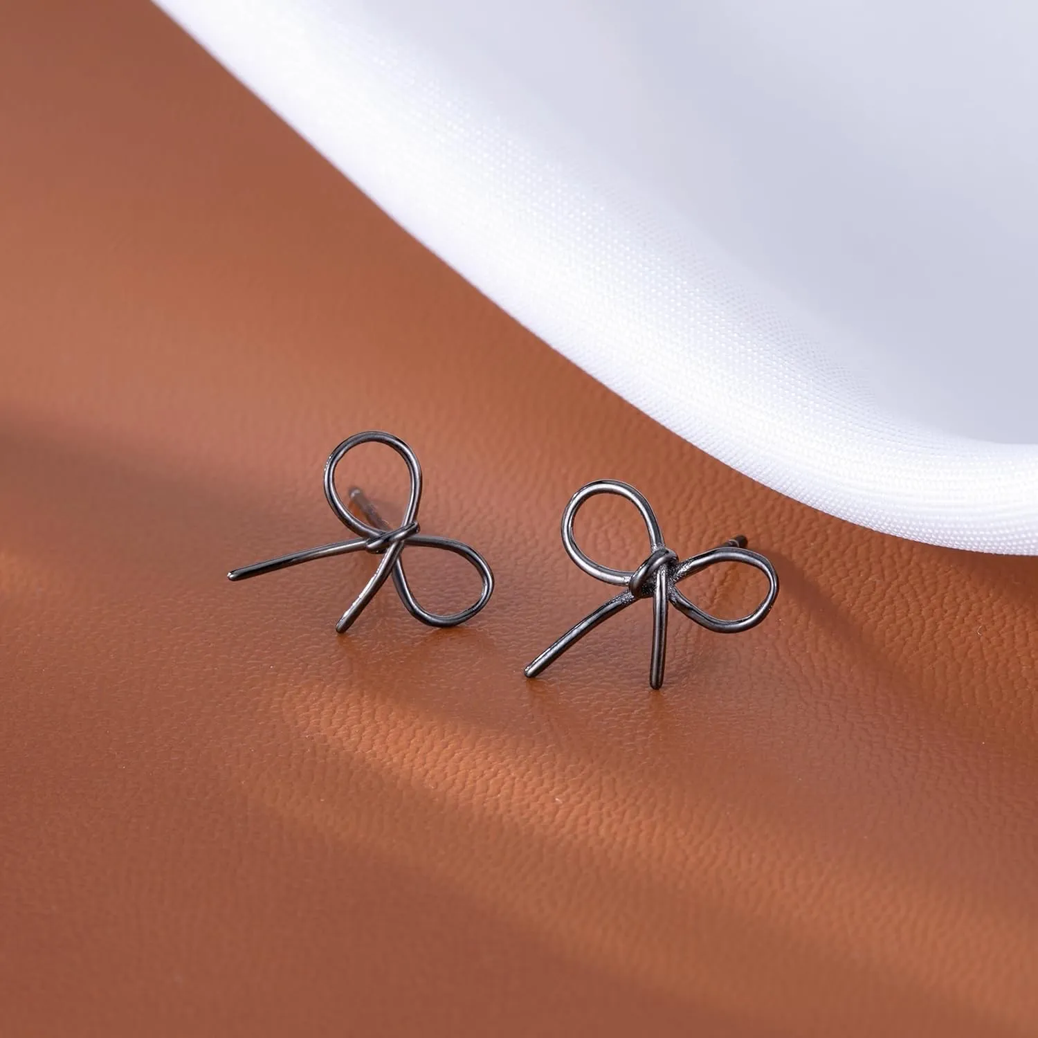 Reffeer Solid 925 Sterling Silver Bow Stud Earrings for Women Teens Ribbon Stud Earrings Bowknot