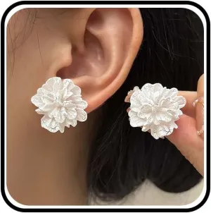Vintage Acrylic Flower Earrings White Flower Stud Earrings Resin Floral Petal Earrings White Flower Camellia Earrings Jewelry for Women