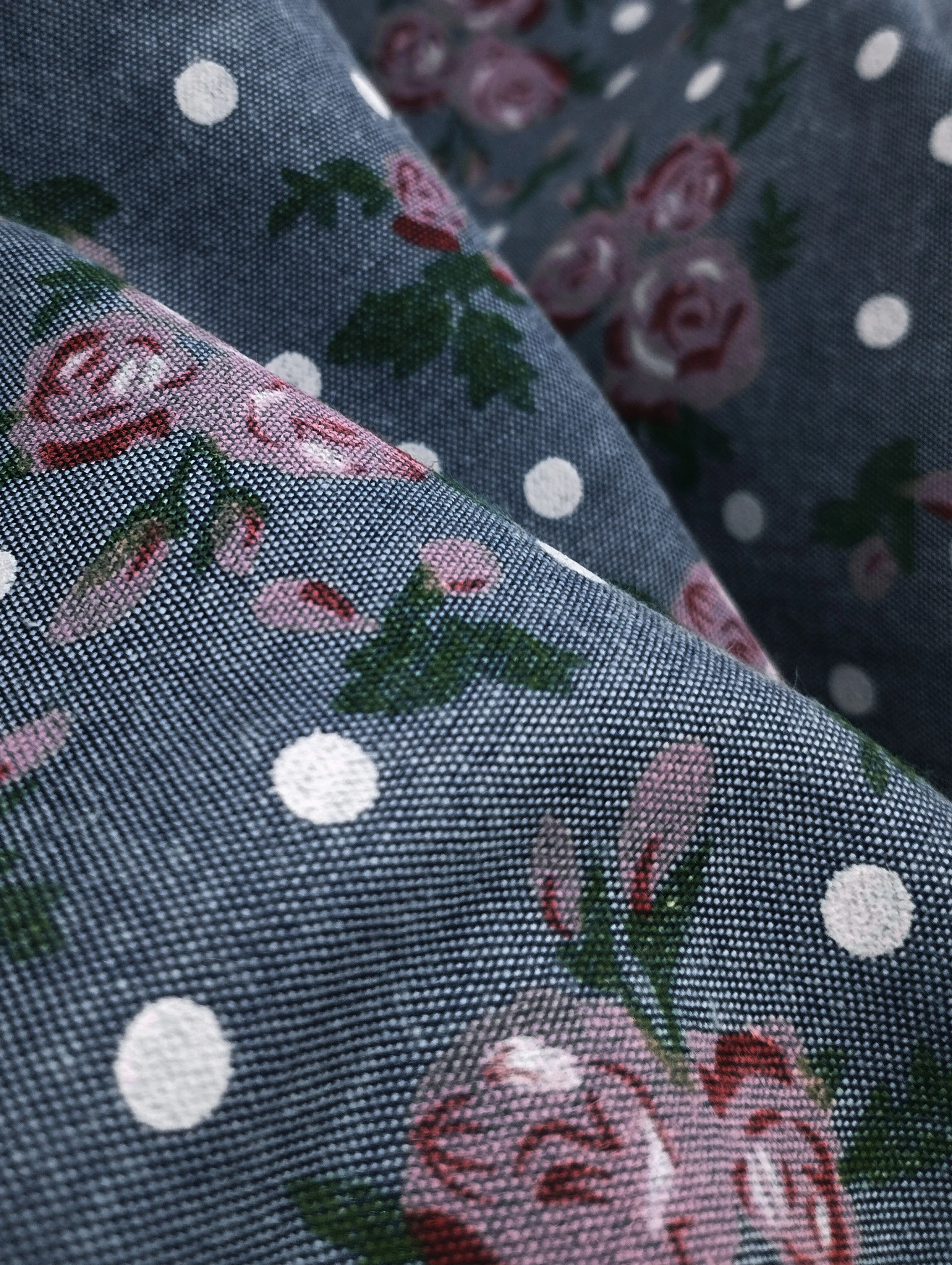 VINTAGE ROSE PRUSSIAN SHIRT