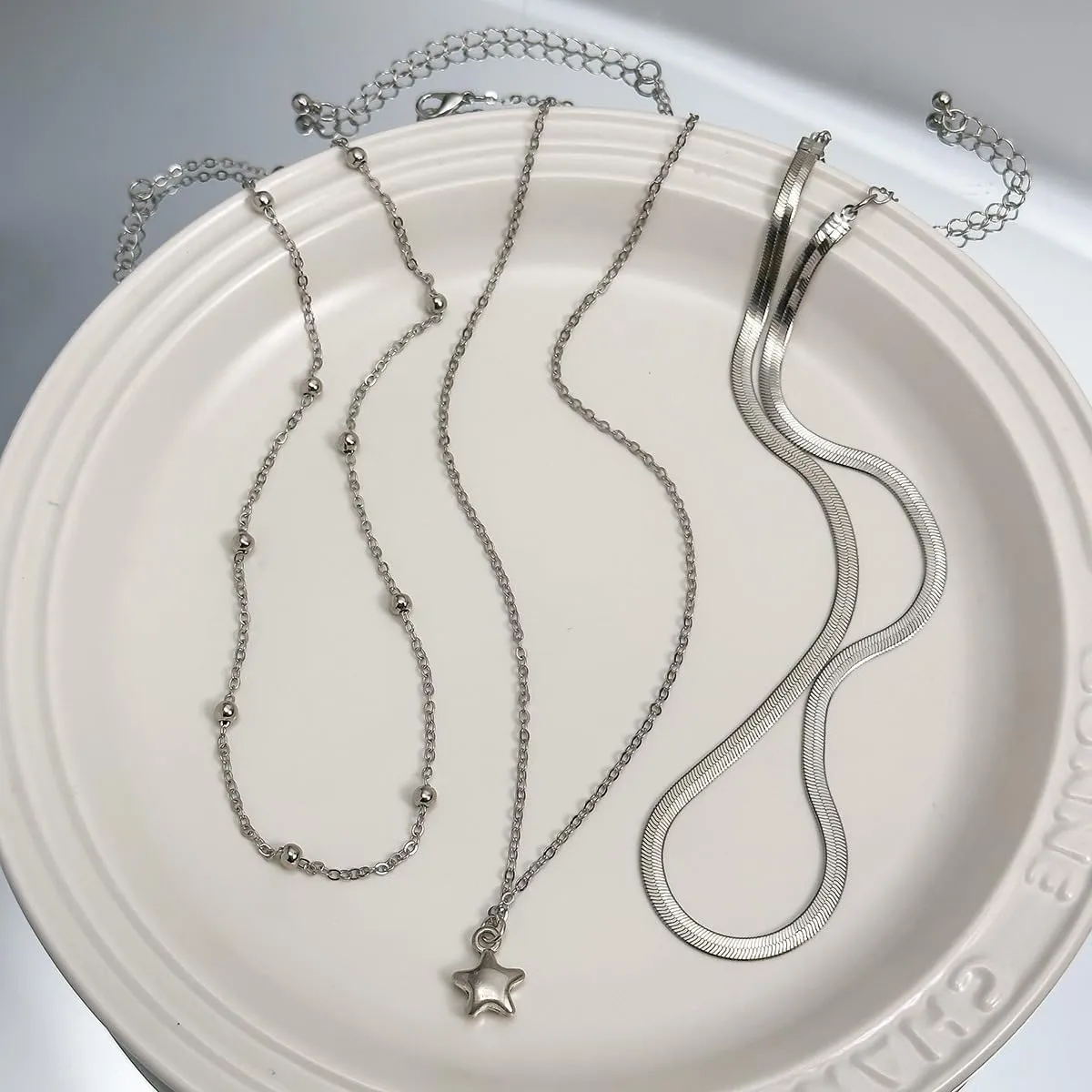 Y2k Star Necklace Star Grunge Punk Aesthetic Layered Necklace Boho Choker Necklaces Statement Silver Necklace Chain Jewelry for Women Christmas New Year Jewelry Gift